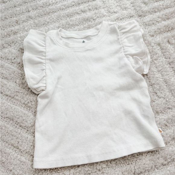 GAP Other - Like new! Baby Gap Toddler Girl Ruffle White Ribbed Tank - Size 3T